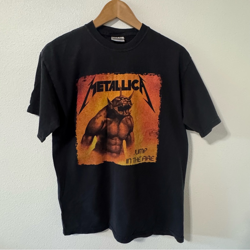 Vintage Metallica Hanes Heavyweight Graphic Band Tee Black Jump in the Fire-M